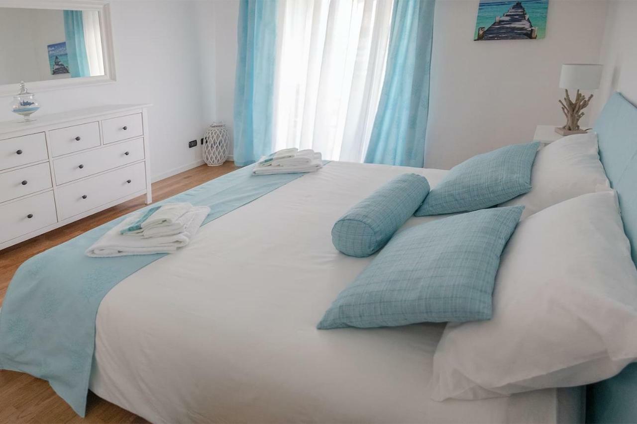 Bay View Apartment Порто-Торрес Екстер'єр фото